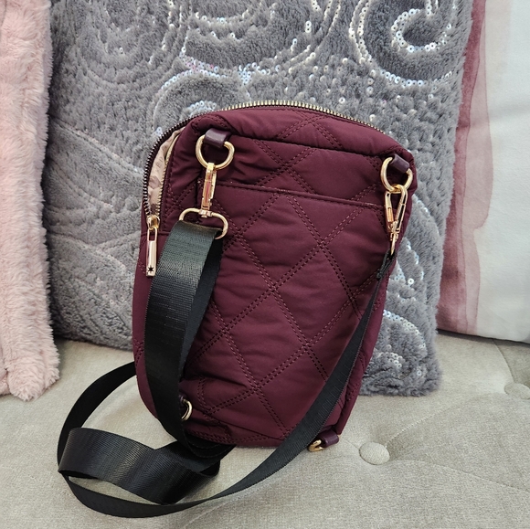 Kedzie crossbody - Picture 2 of 3